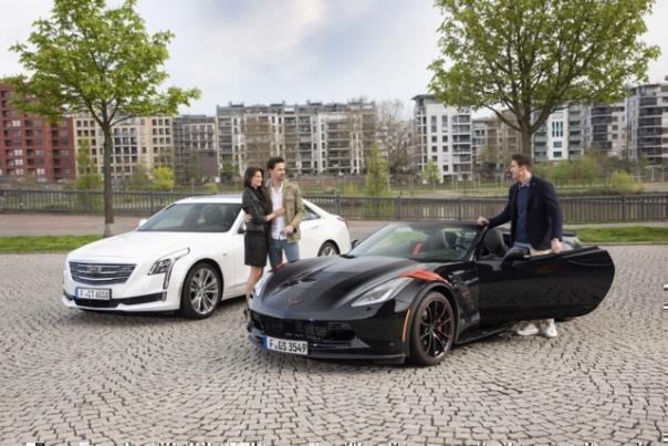 Mobilitätsservice „BOOK by Cadillac“ (Cadillac CT6 und Chevrolet Corvette Convertible).  Foto: Auto-Medienportal.Net/Cadillac